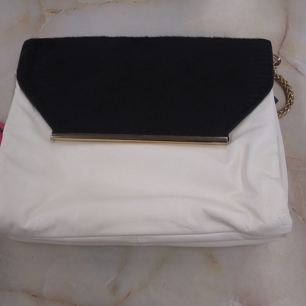 Vince Camuto purse